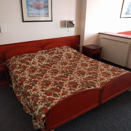 סקופיה Hotel Vodno מראה חיצוני תמונה