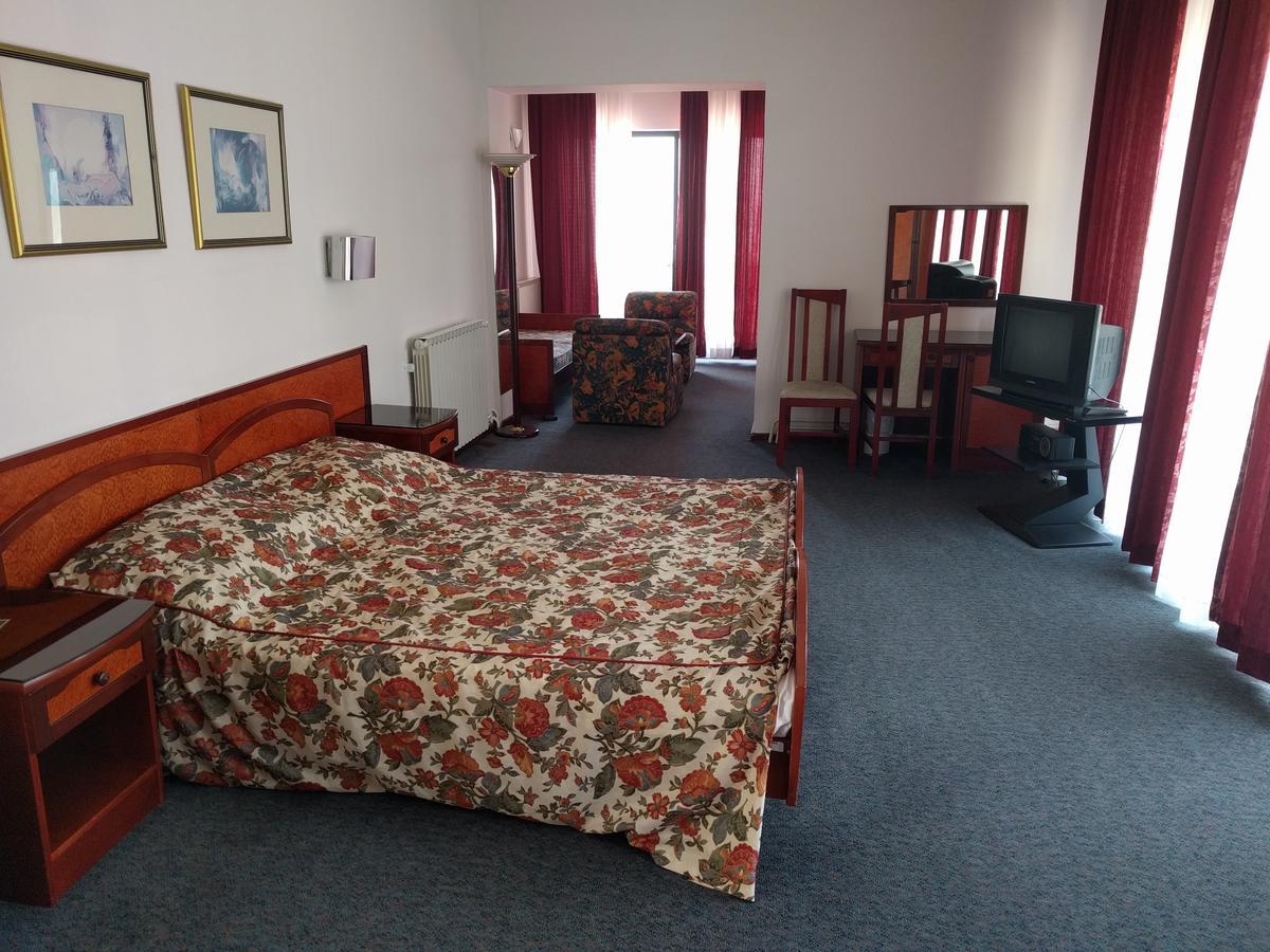 סקופיה Hotel Vodno מראה חיצוני תמונה