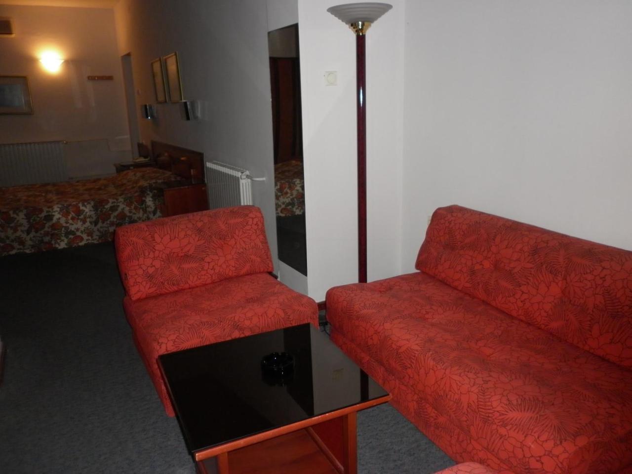סקופיה Hotel Vodno מראה חיצוני תמונה